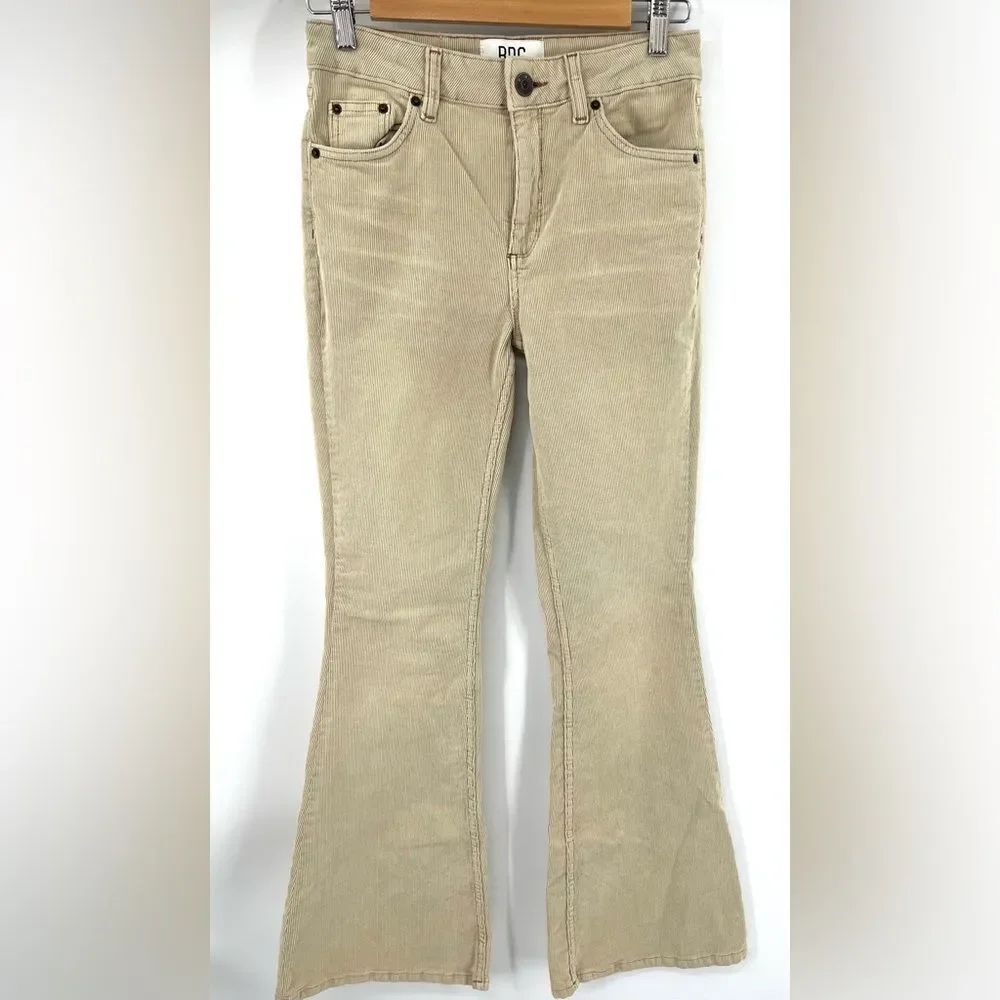 BDG women’s camel corduroy flare jean festive preppy Y2K size 26